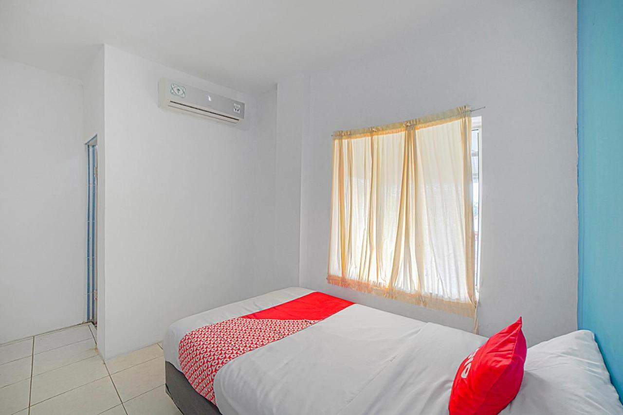Oyo 90637 Rumah Ni Karo Medan Zewnętrze zdjęcie