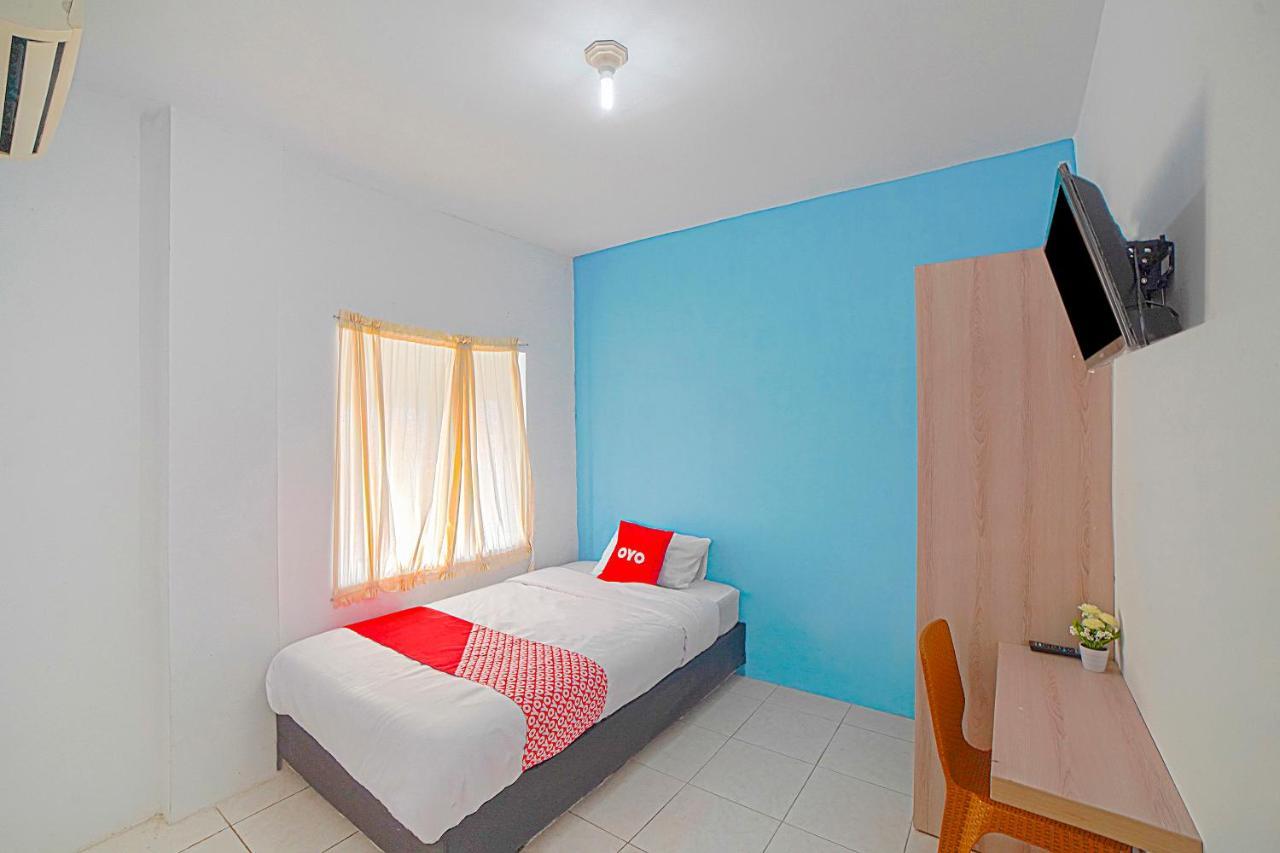 Oyo 90637 Rumah Ni Karo Medan Zewnętrze zdjęcie