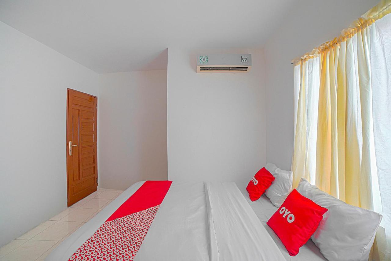 Oyo 90637 Rumah Ni Karo Medan Zewnętrze zdjęcie