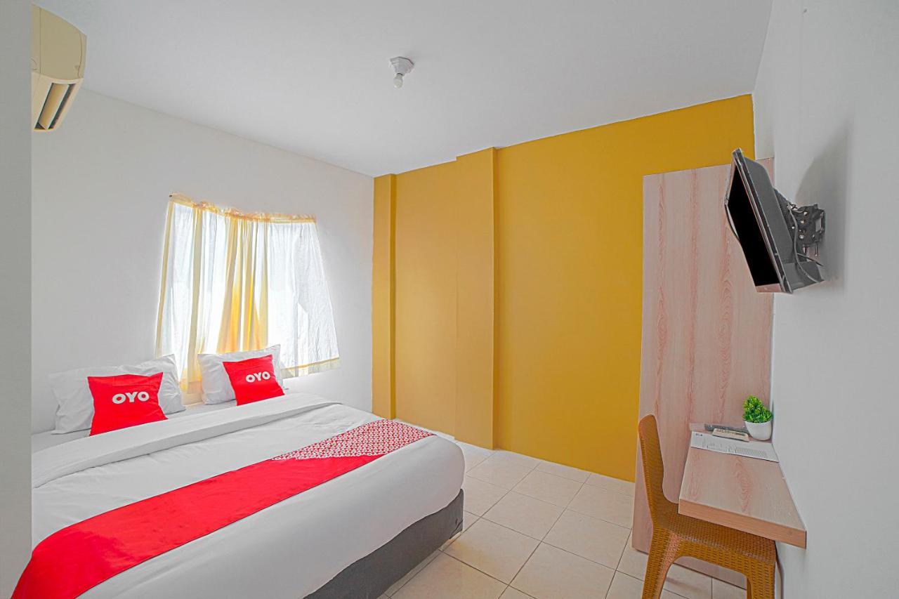 Oyo 90637 Rumah Ni Karo Medan Zewnętrze zdjęcie
