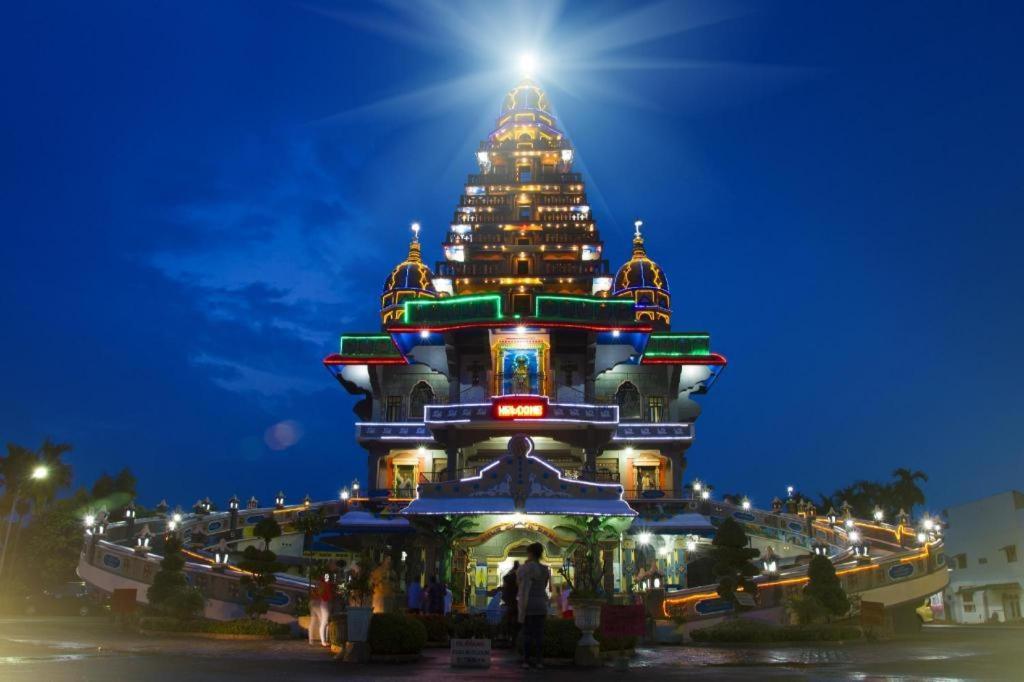 Oyo 90637 Rumah Ni Karo Medan Zewnętrze zdjęcie