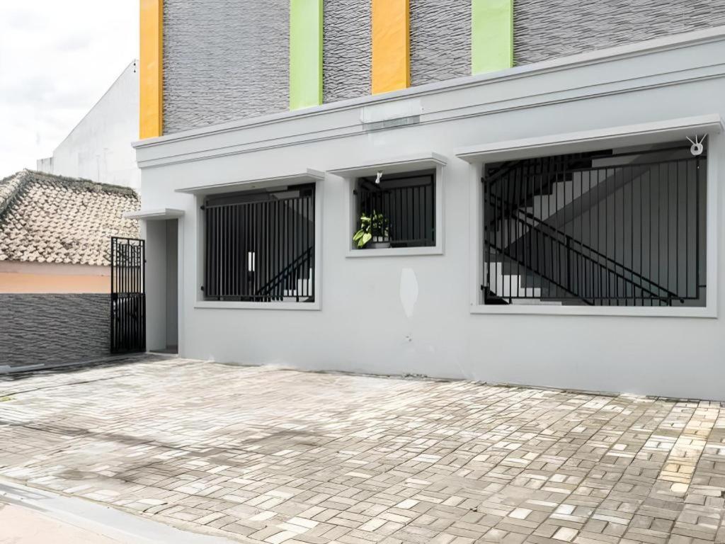 Oyo 90637 Rumah Ni Karo Medan Zewnętrze zdjęcie